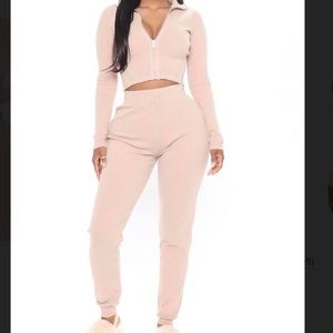 Fashion Nova 2 piece lounge set